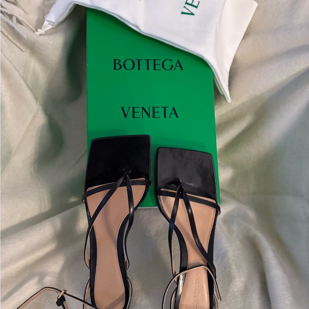 Bottega Veneta Black Strappy Heels - Picture 4 of 6
